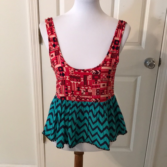 Zumiez Tops - NWT scoop neck tank top